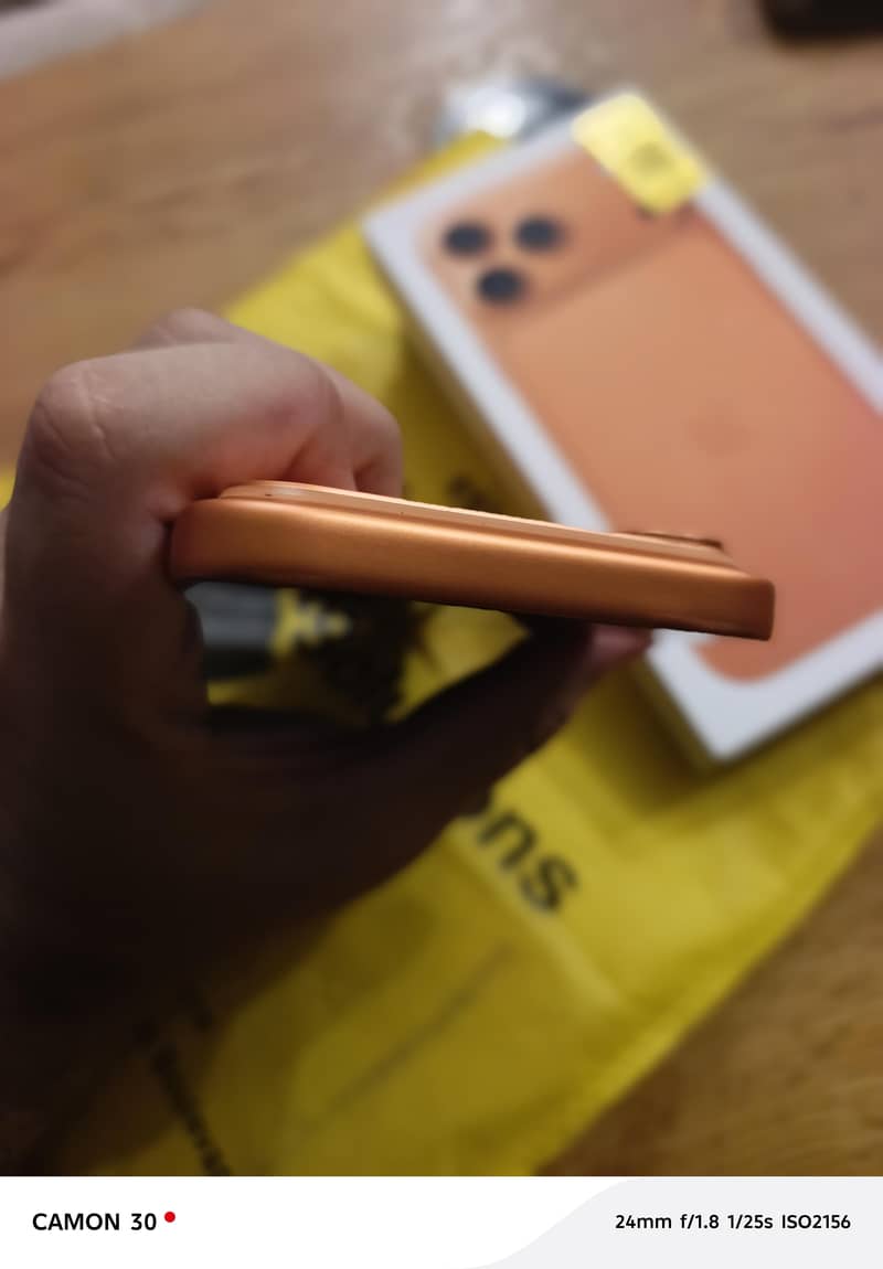 Apple iPhone 17 Pro Max 6