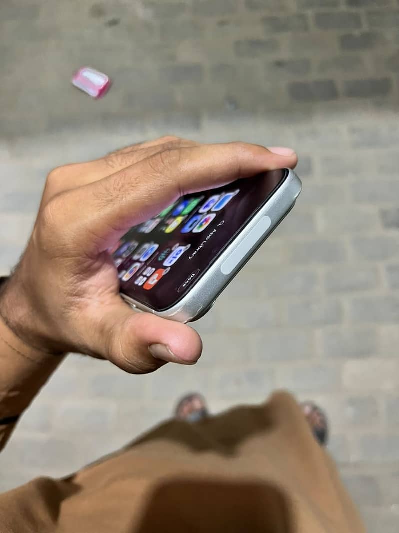 Apple iPhone 17 Pro Max 6