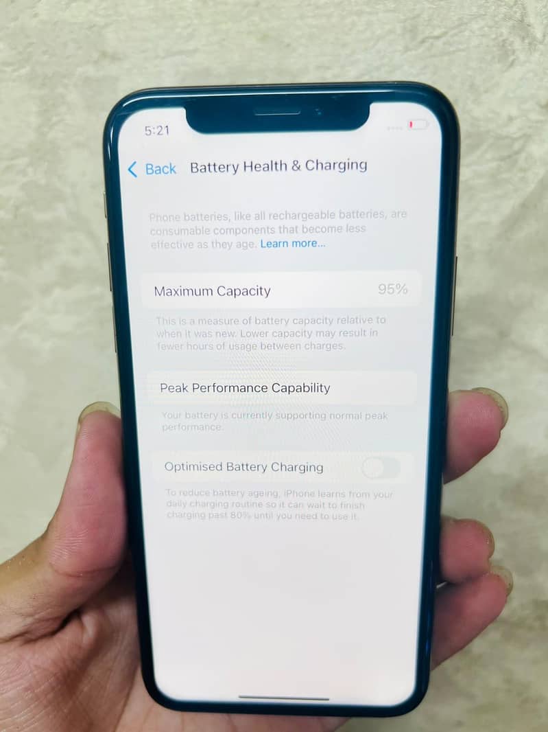 Apple iPhone XS 3
