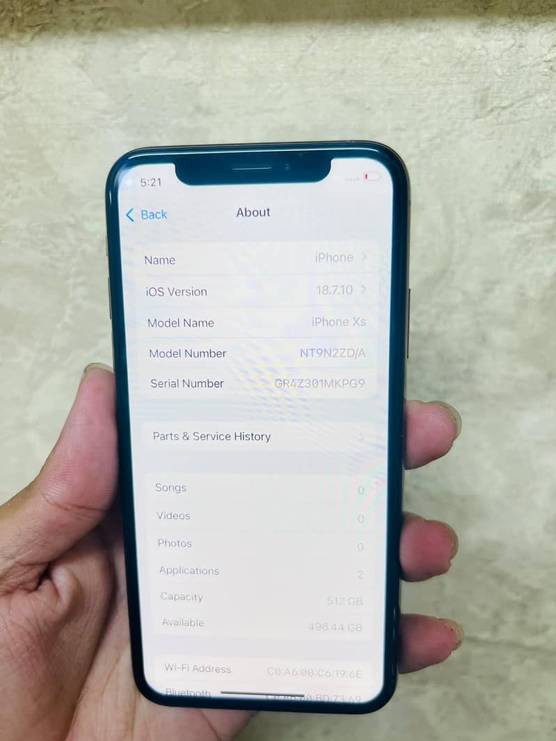 Apple iPhone XS 4