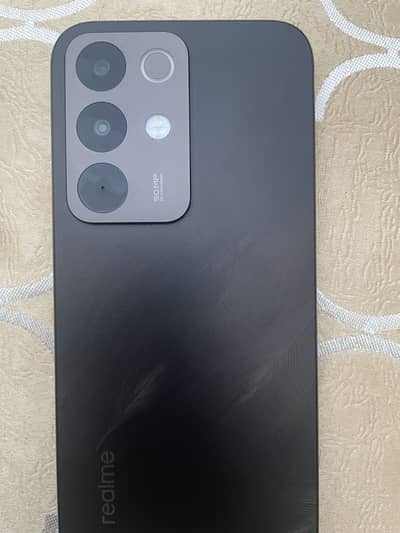 Realme c85