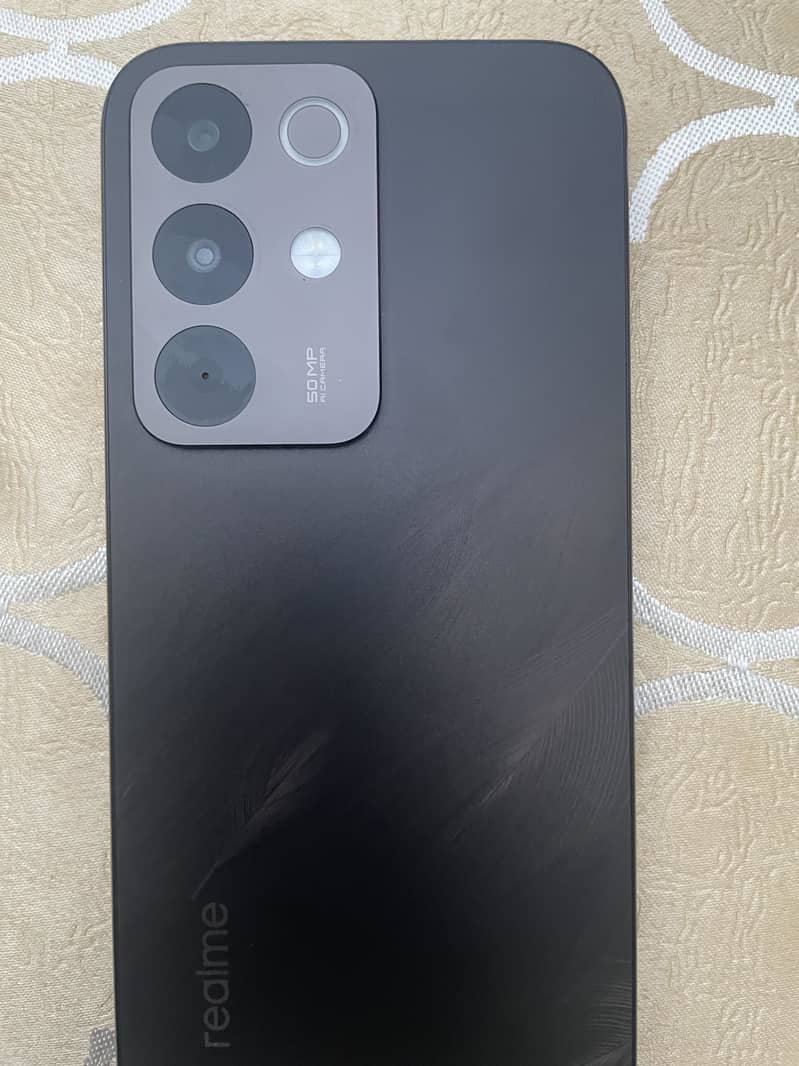 Realme c85 0