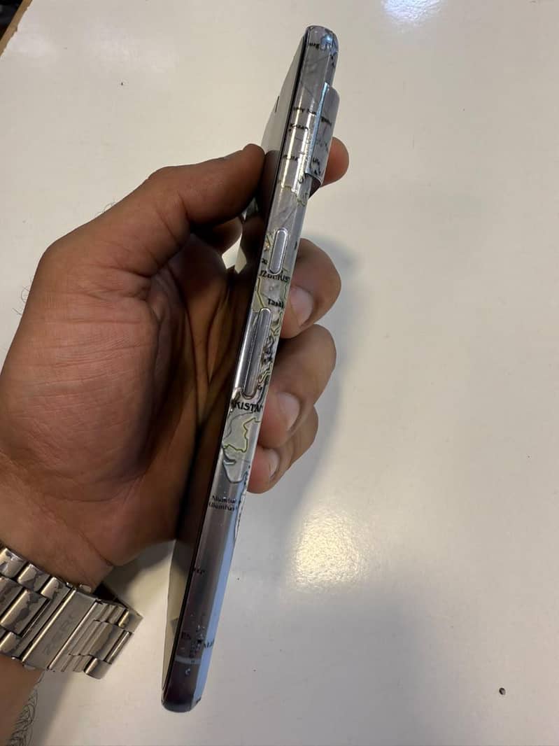 Google Pixel 8 Pro 4