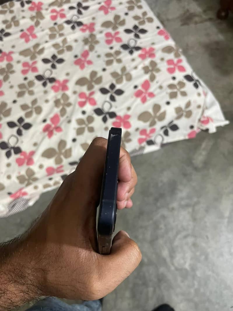 Apple iPhone 12 2