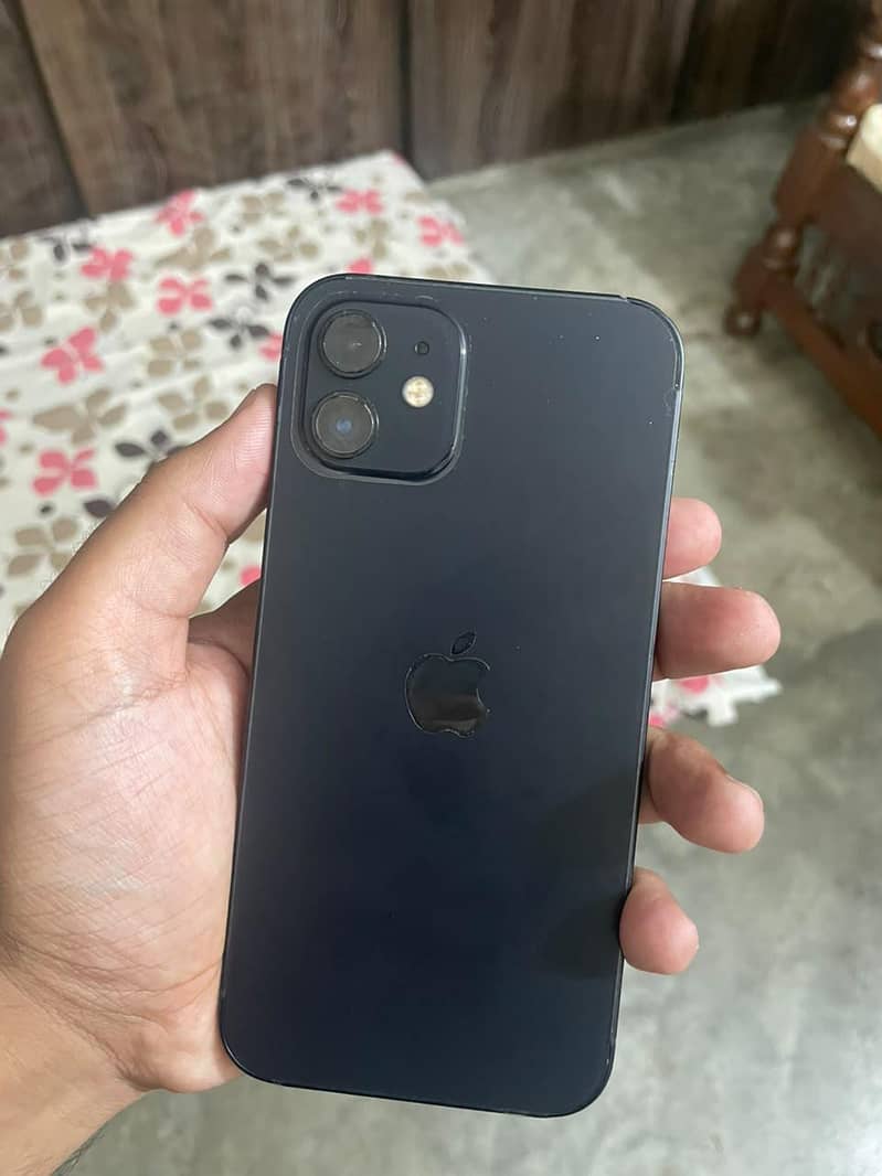Apple iPhone 12 3