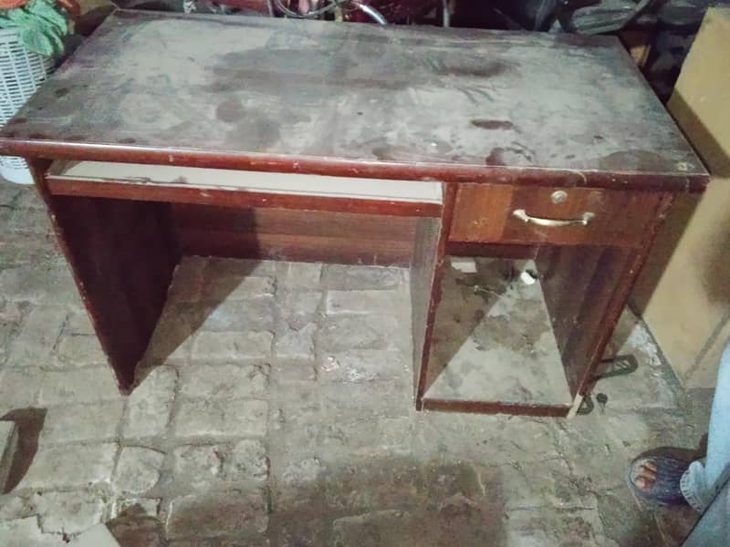 office table available 0