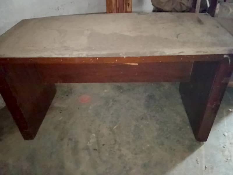 office table available 4
