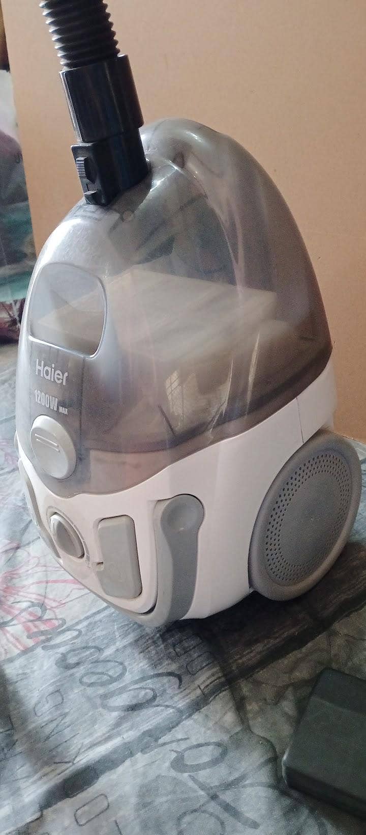 vacuum cleaner 0