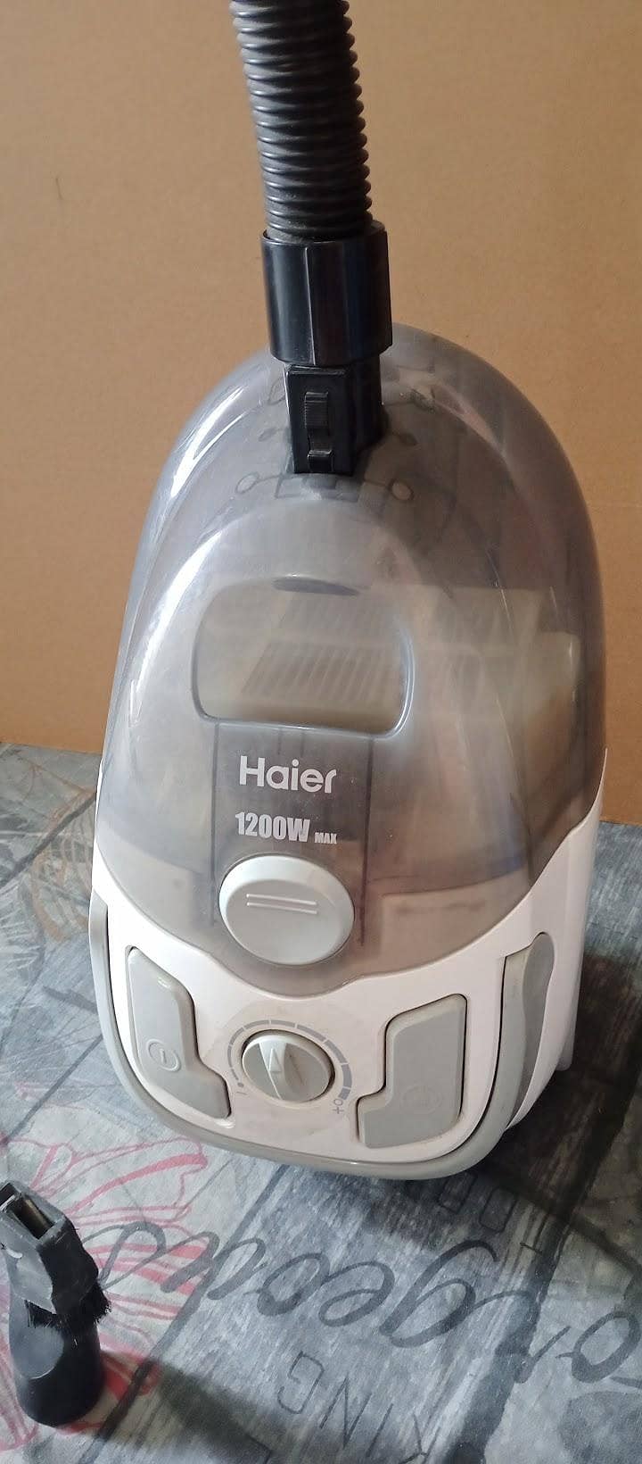 vacuum cleaner 1