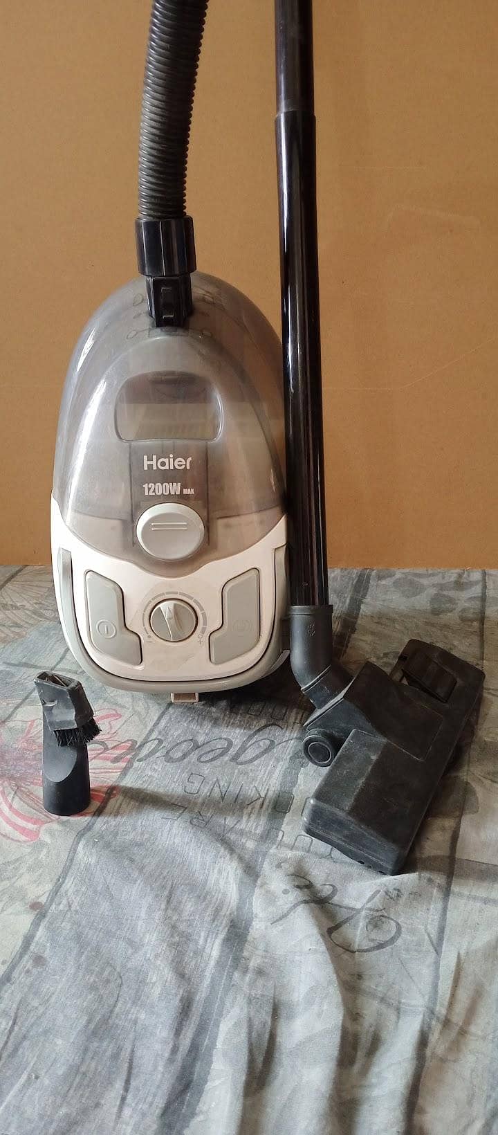 vacuum cleaner 4
