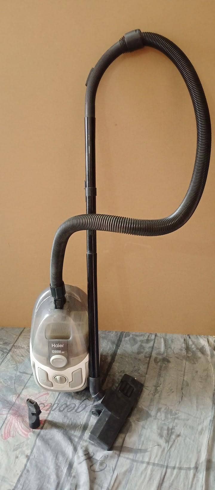 vacuum cleaner 8