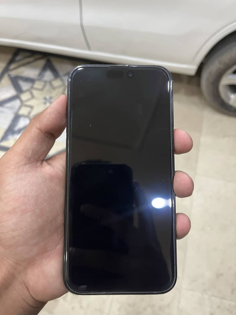Apple iPhone 15 Pro Max 9