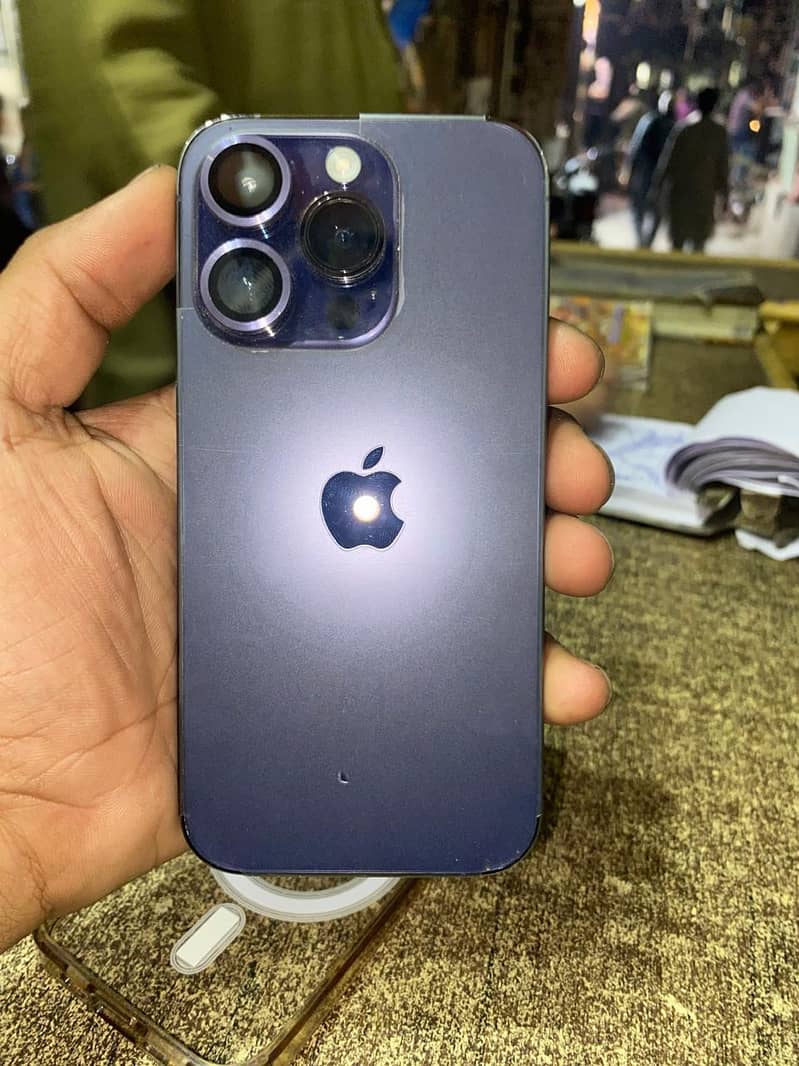Apple iPhone 14 Pro 12