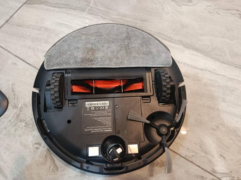 xiaomi vacuum robot E10C 4