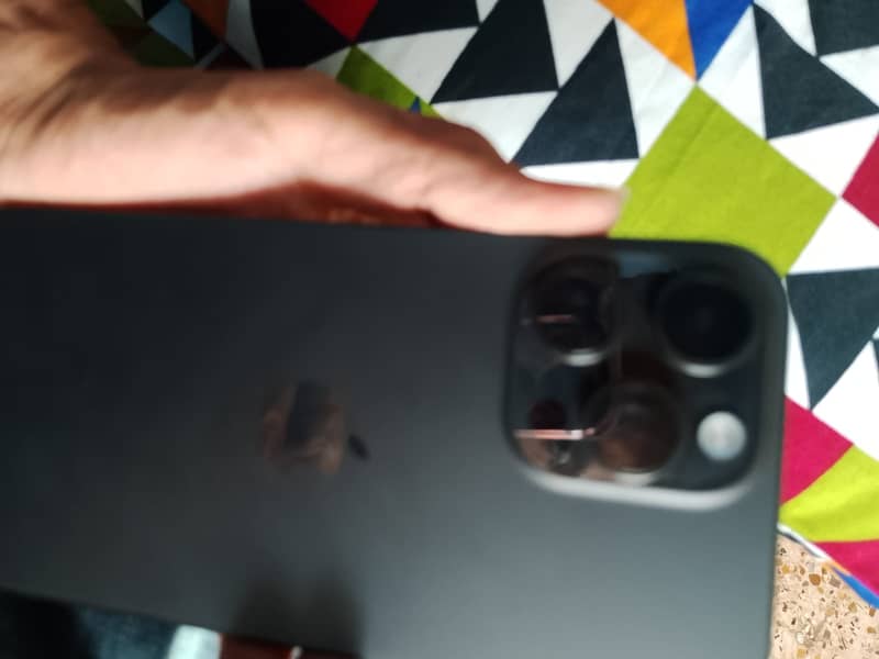 Apple iPhone 15 Pro Max 1