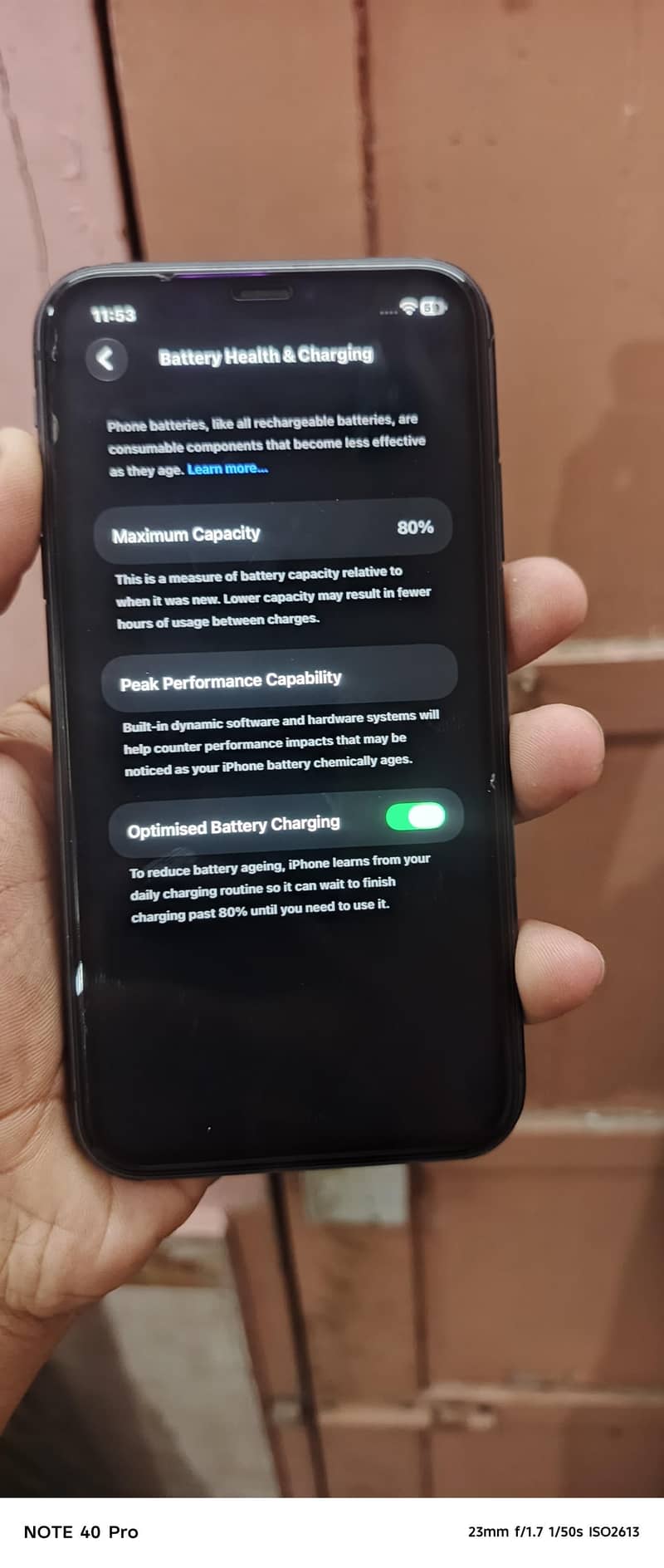 Apple iPhone 11 4