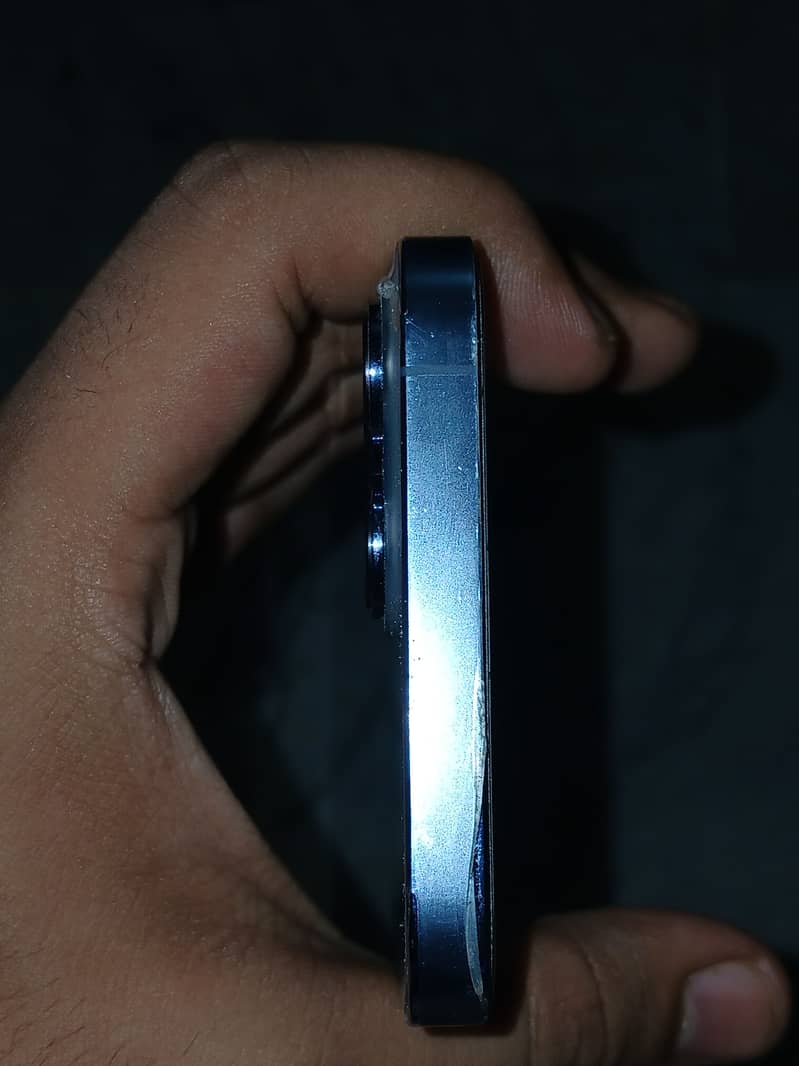 Apple iPhone 13 Pro Max 3