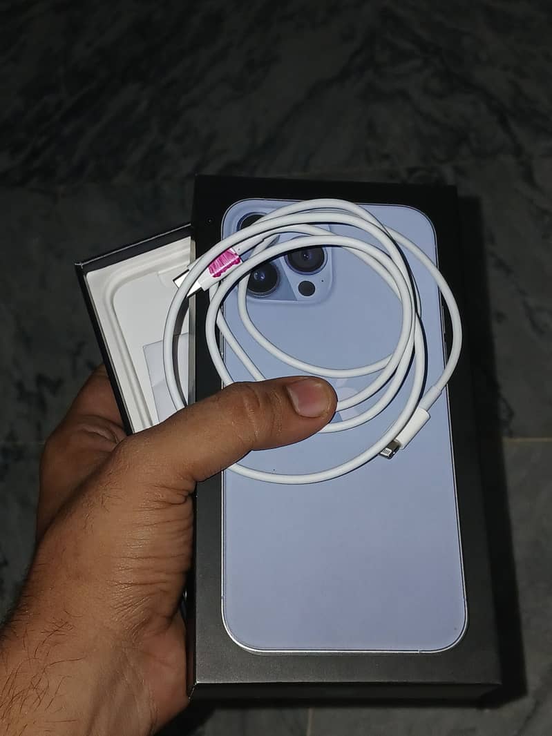 Apple iPhone 13 Pro Max 5