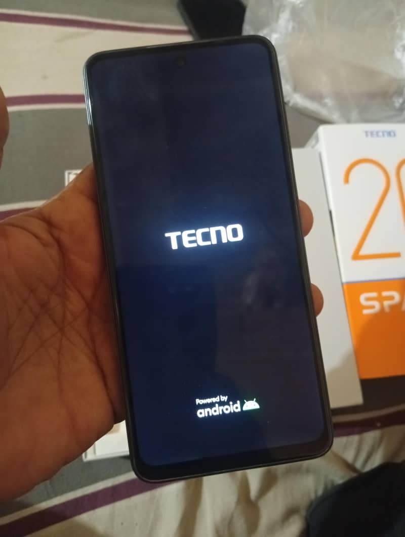 Tecno Spark 20 4
