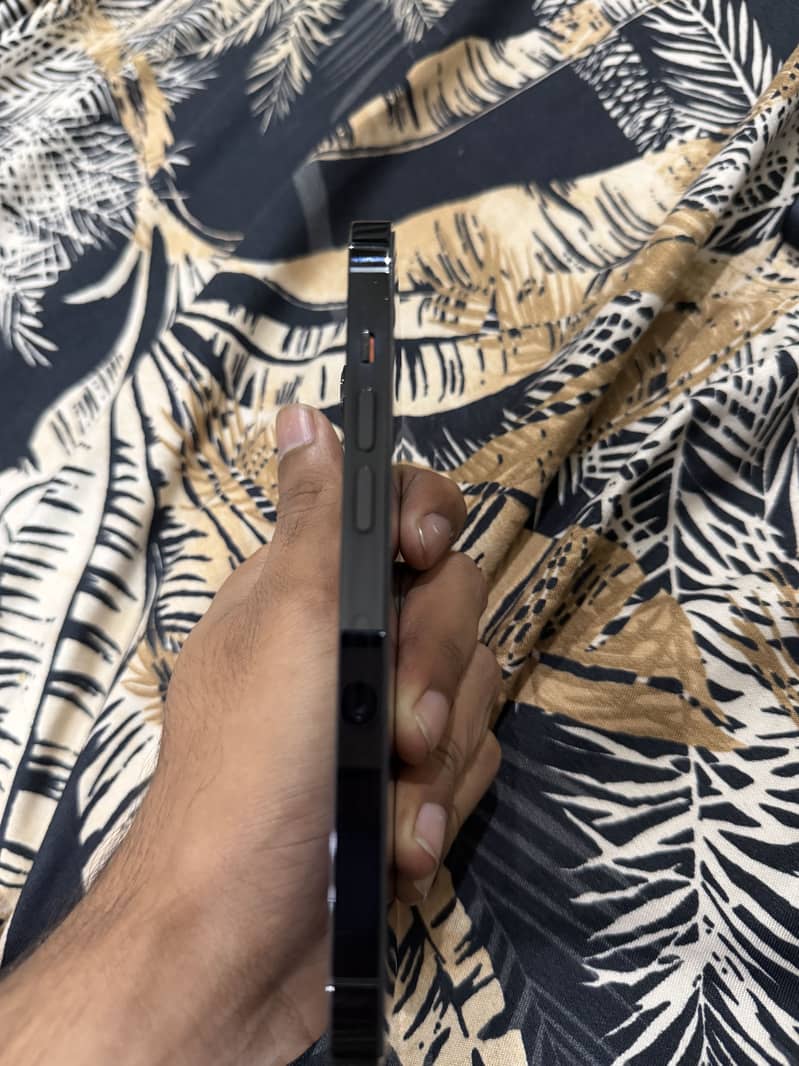 Apple iPhone 14 Pro pta 3