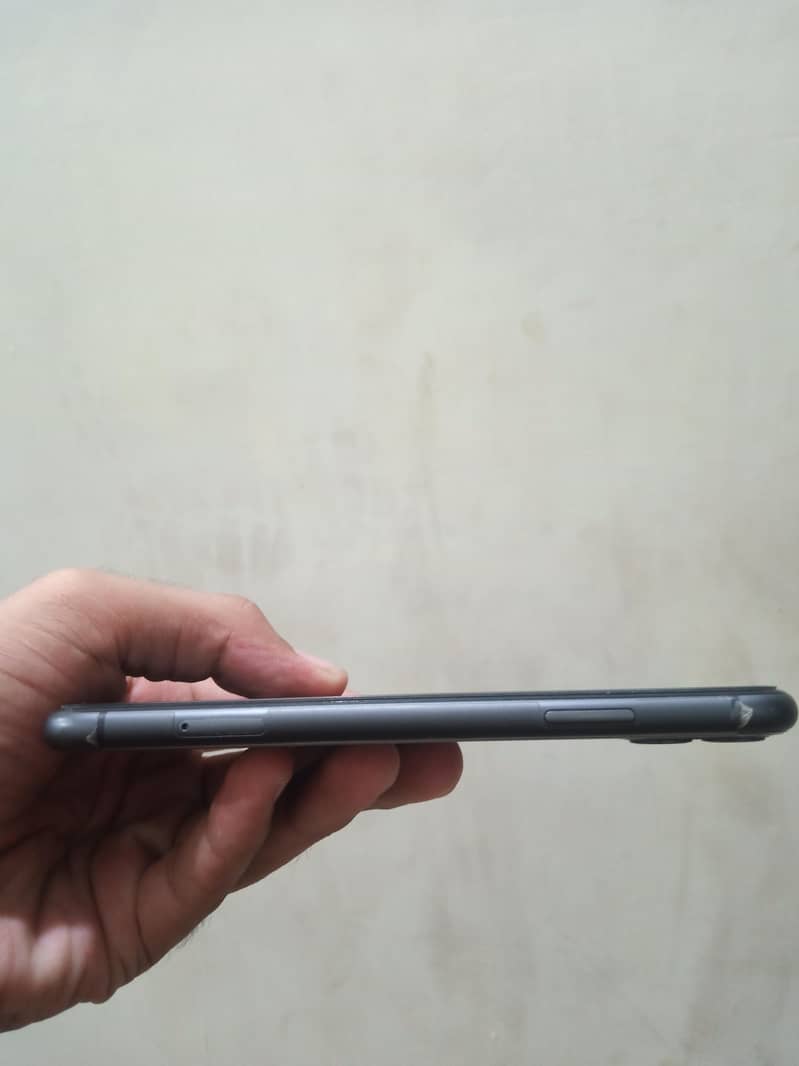 Apple iPhone 11 2