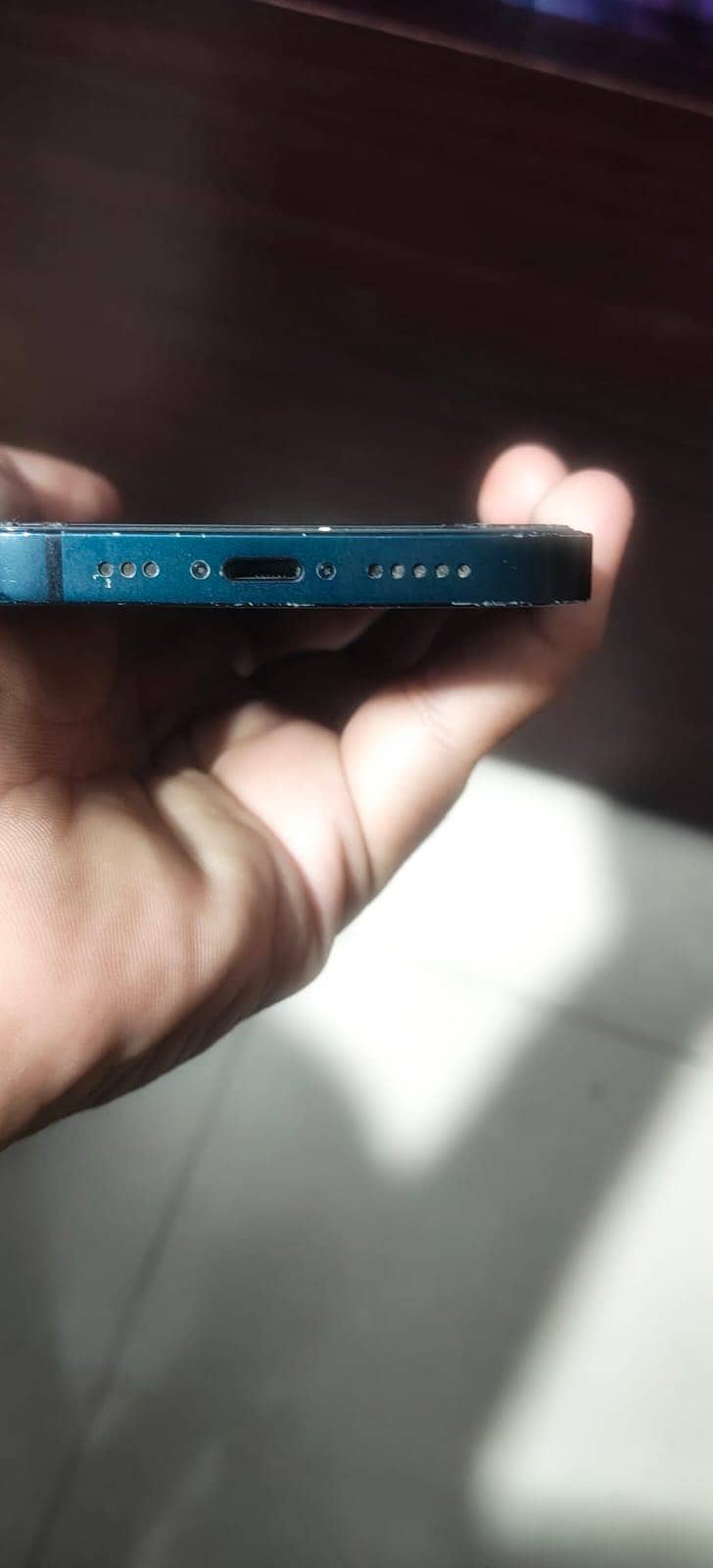 Apple iPhone 13 3