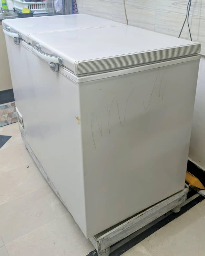 waves deep freezers 2