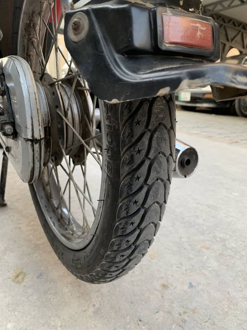 United 70cc 1