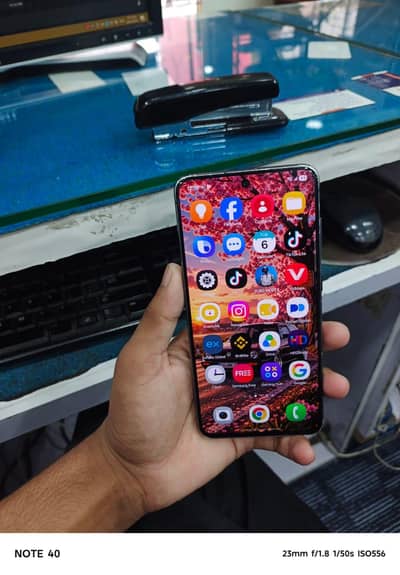 Samsung Mobile S21 FE