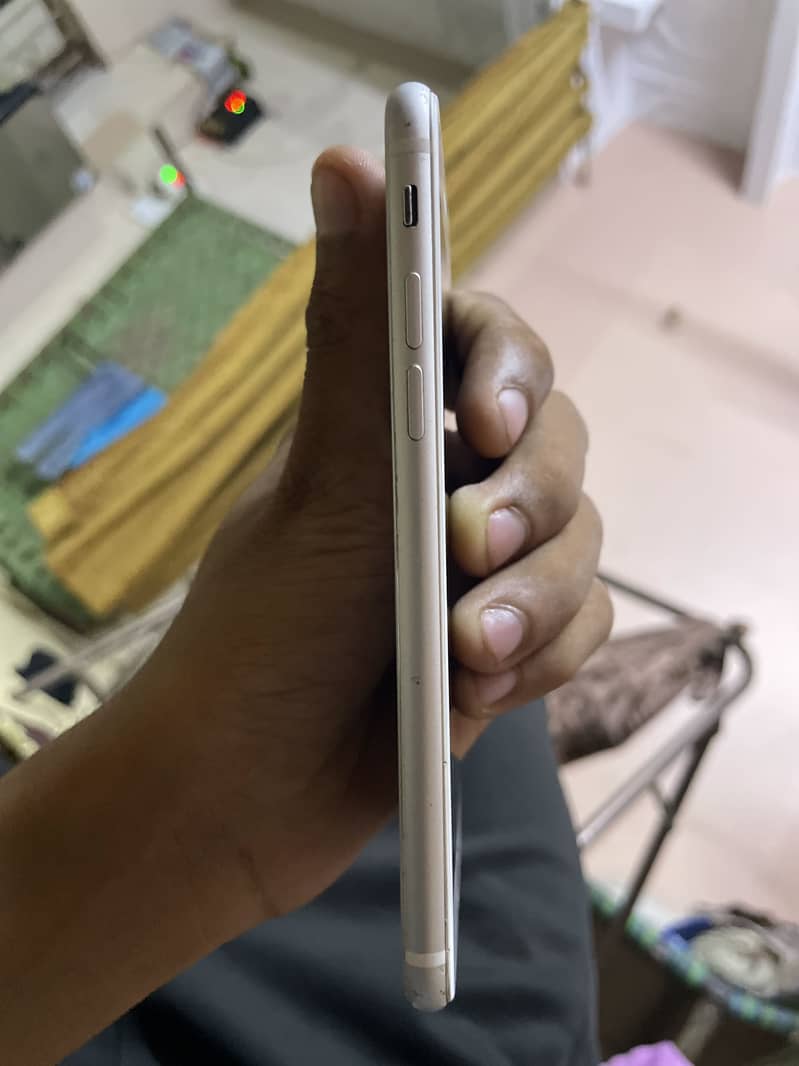 Apple iPhone 8 2