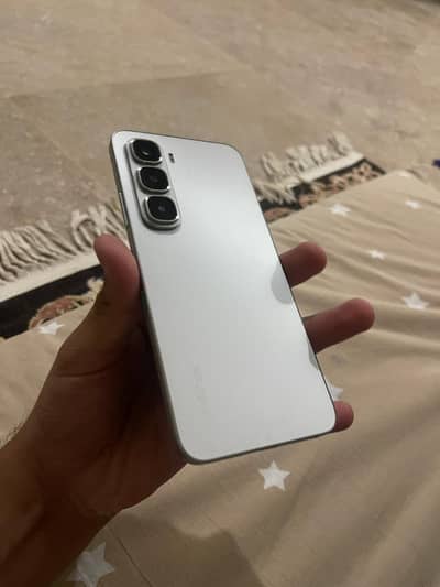 Infinix hot 60i 6/128gb 10/10 in warranty