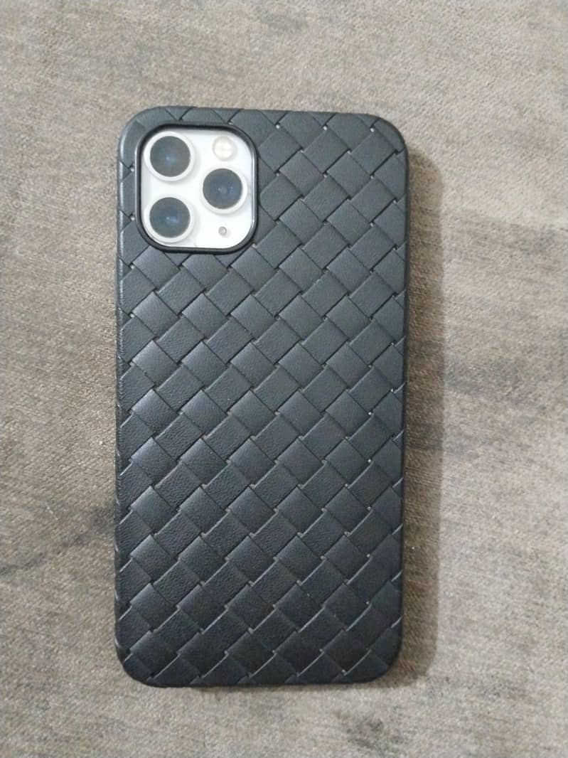 Apple iPhone 11 Pro 0