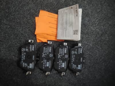 Genuine Mercedes-Benz Rear Brake Pads A0004206000 – Brand New