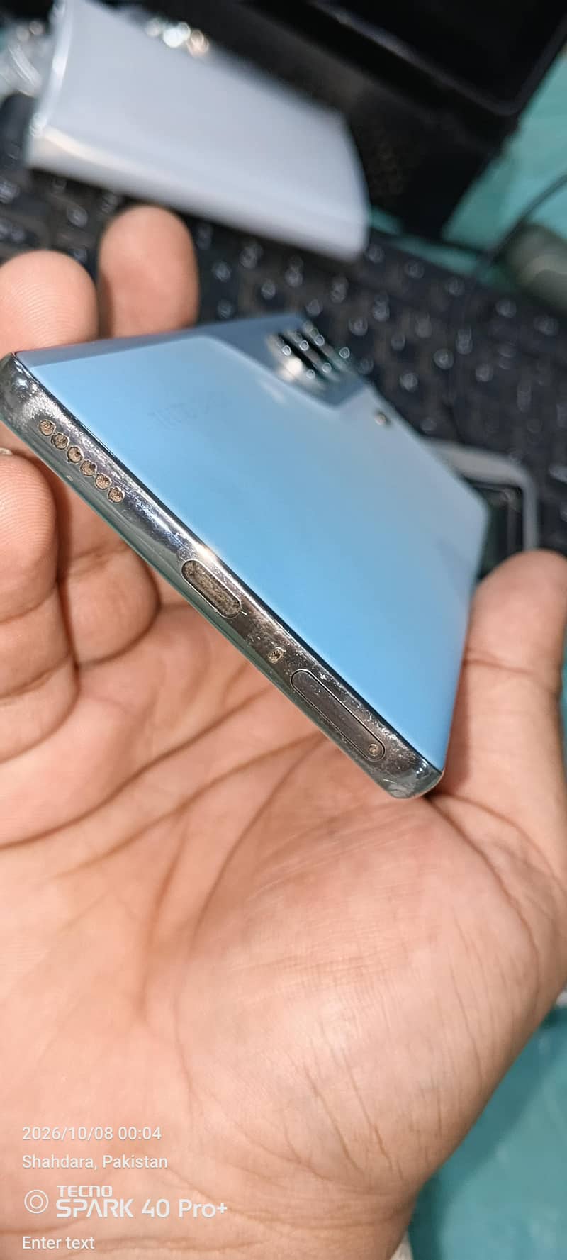 Tecno CAMON 40 Pro 4