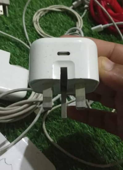 apple 20 wat Charger with cable