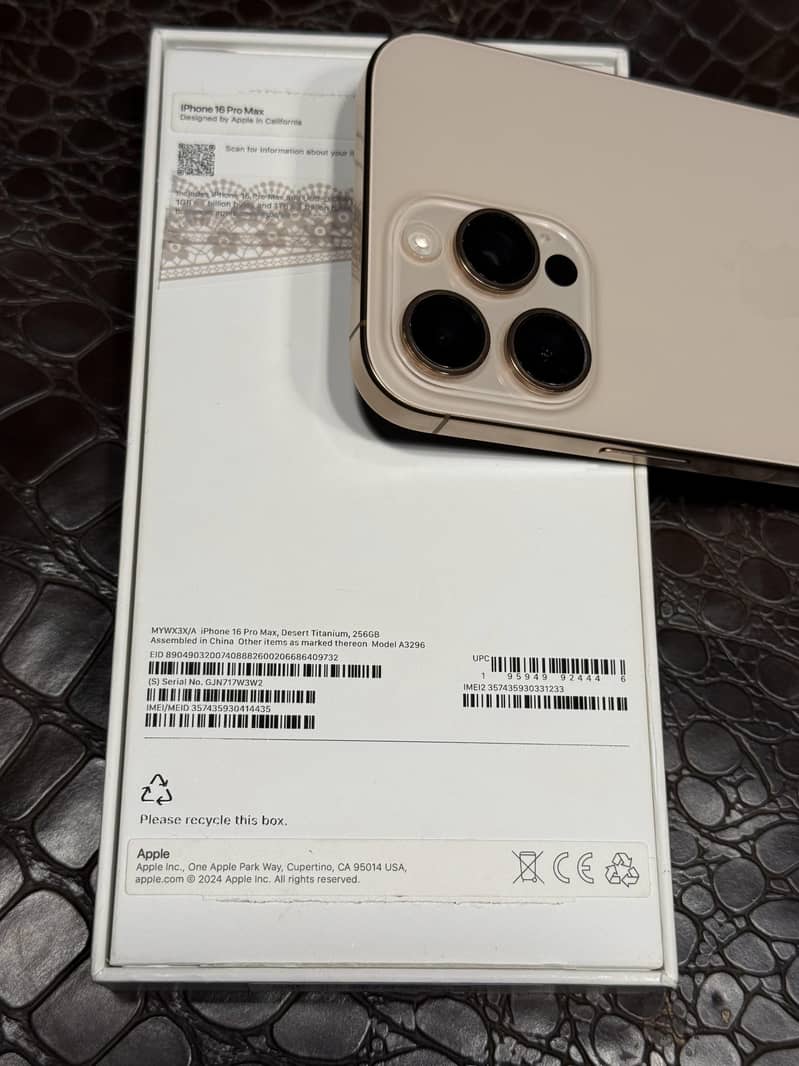 Apple iPhone 16 Pro Max // Mint Condition 1