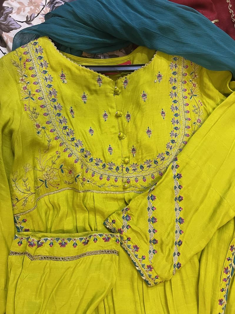 Medium size 3 piece 1