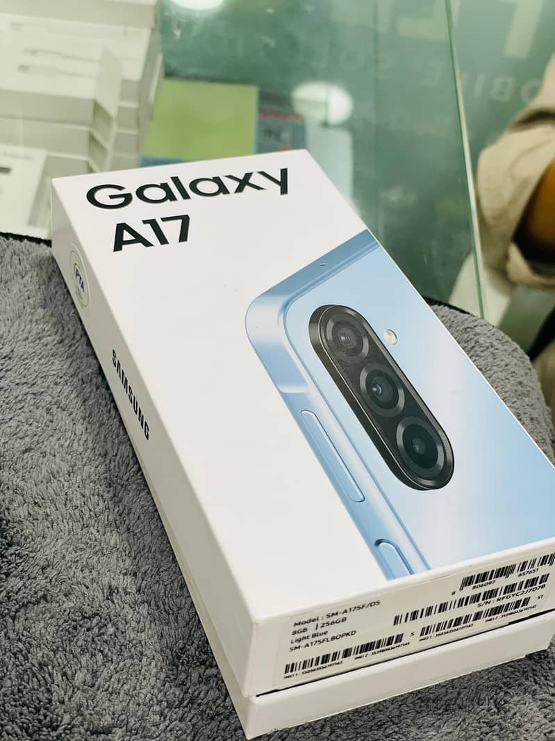 Samsung A17 7