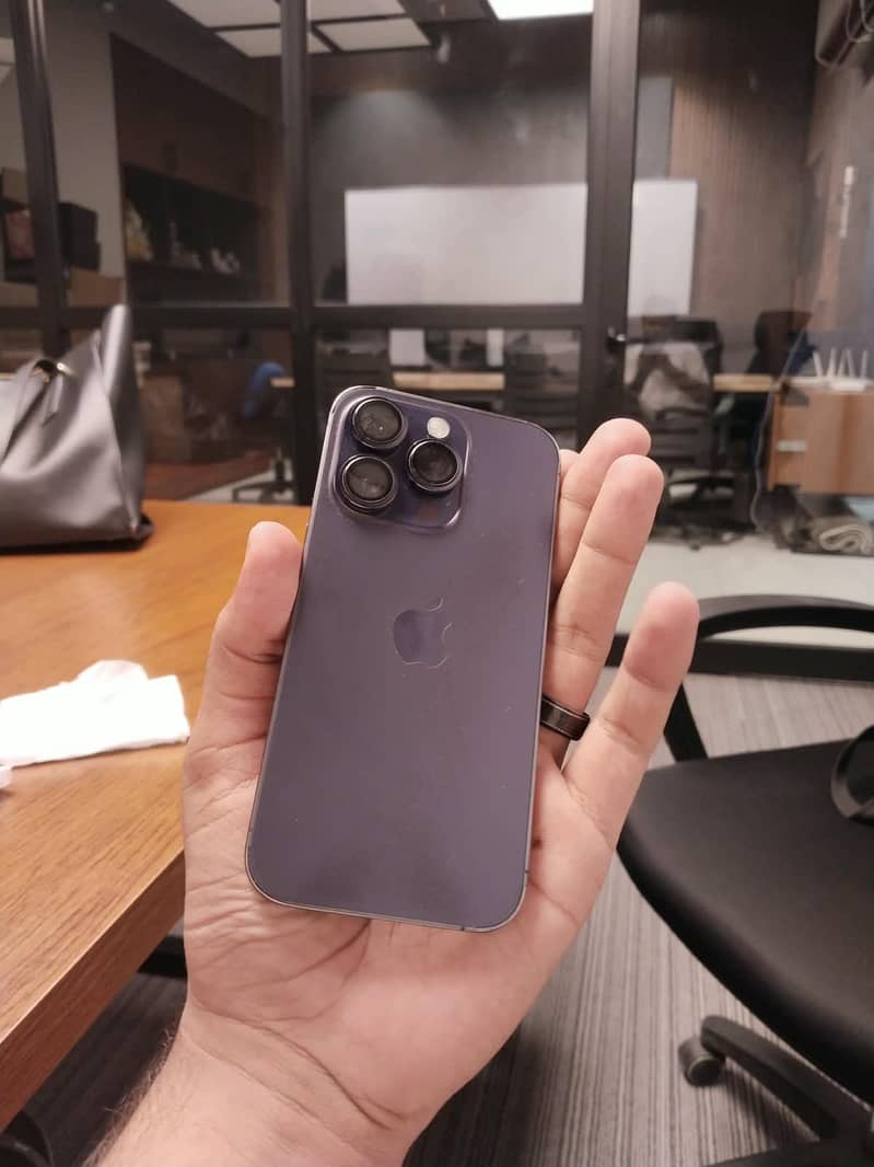 Apple iPhone 14 Pro 1