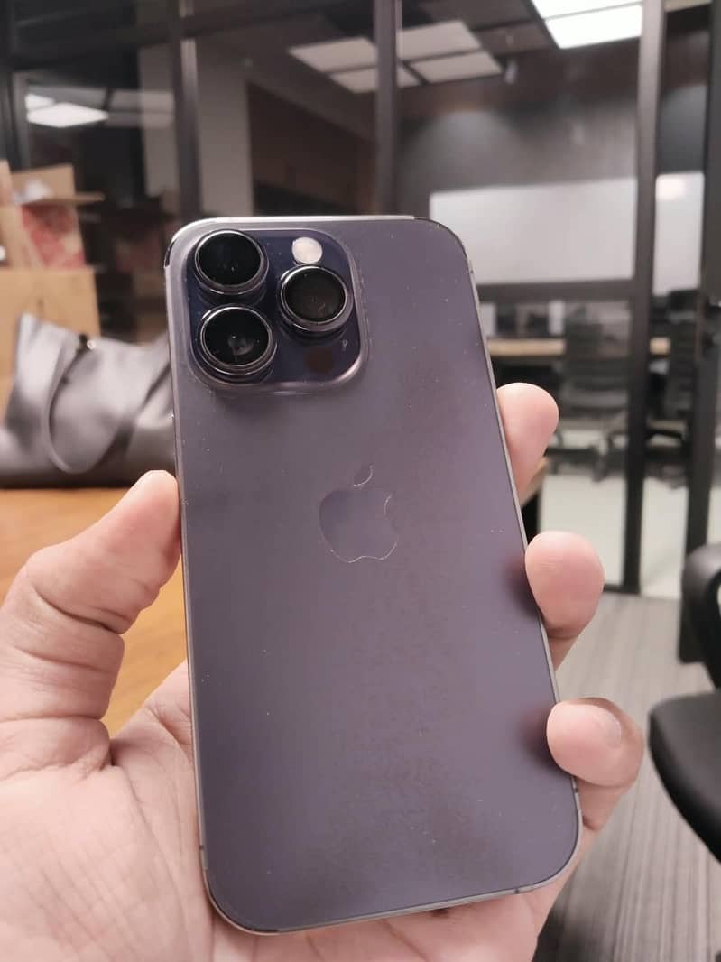Apple iPhone 14 Pro 3