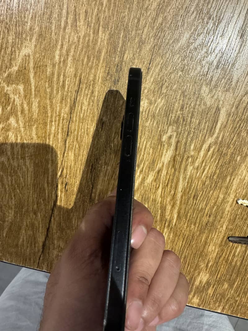 Apple iPhone 15 0