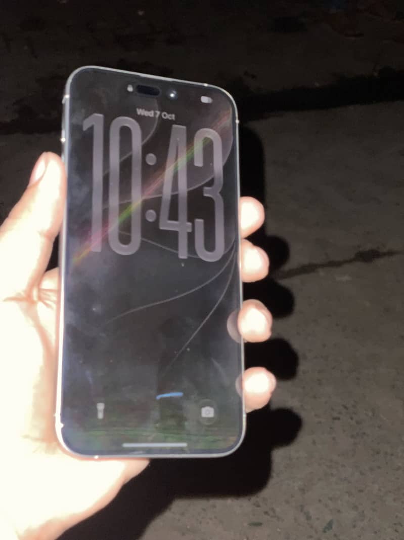 Apple iPhone 15 Pro Max 3