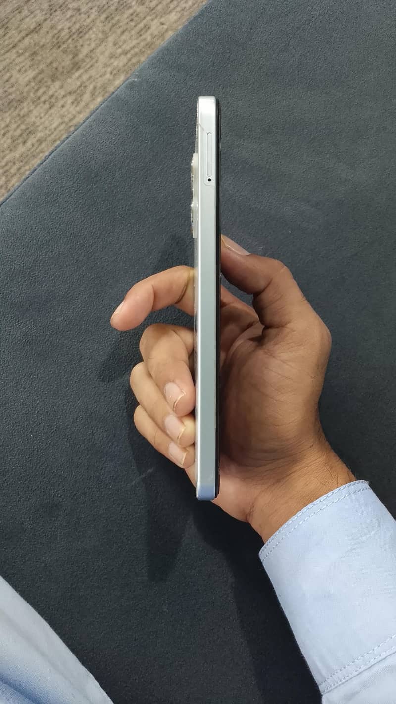 Tecno Spark Go 2 1