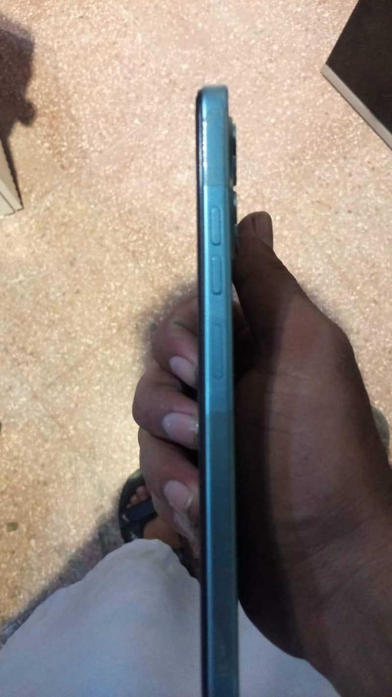 Tecno Spark Go 2 8
