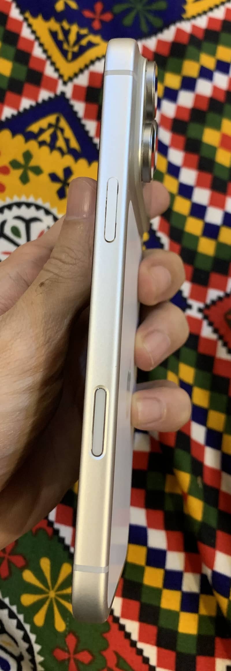 Apple iPhone 17 Pro Max 2
