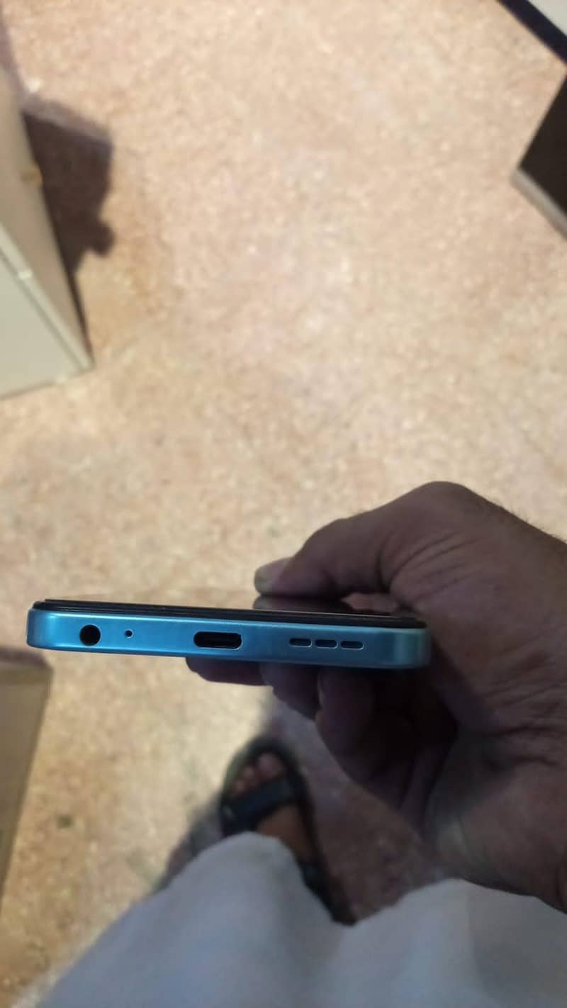 Tecno Spark Go 2 1