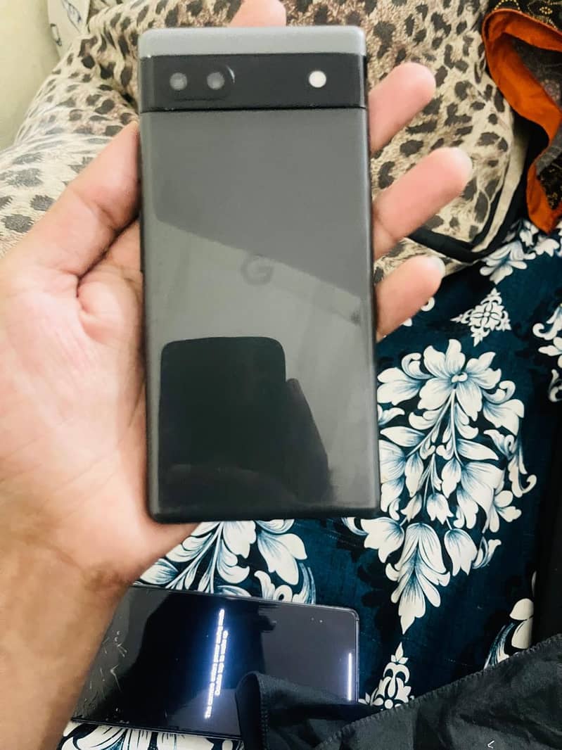 Google Pixel 6a 1