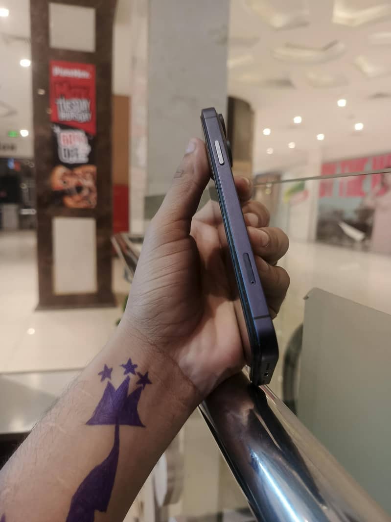 Apple iPhone XR 3