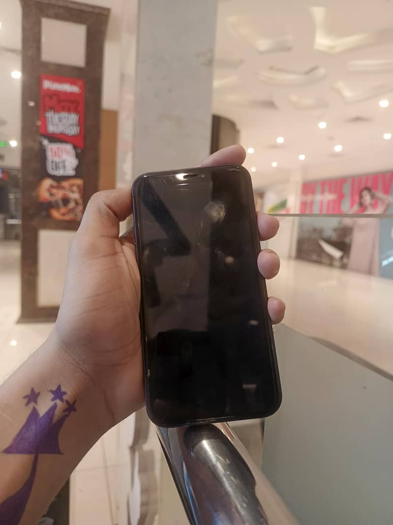 Apple iPhone XR 5