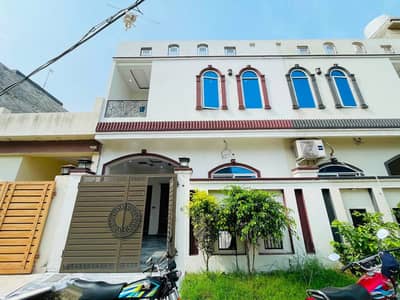 3.5 Marla Slighlty Use House For Sale In Bismillah Housing Scheme